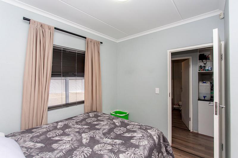 2 Bedroom Property for Sale in Brackenfell South Western Cape